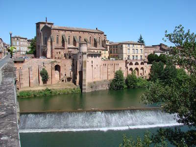 Gaillac l abbaye saint michel routes touristiques du tarn guide du tourisme midi pyrenees