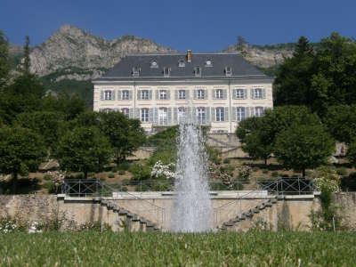 Gap domaine de charance routes touristiques des hautes alpes guide du tourisme de provence alpes cote d azyr