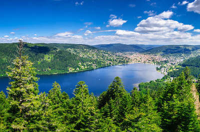 Gerardmer vue de gerardmer routes touristiques des vosges guide du tourisme de lorraine