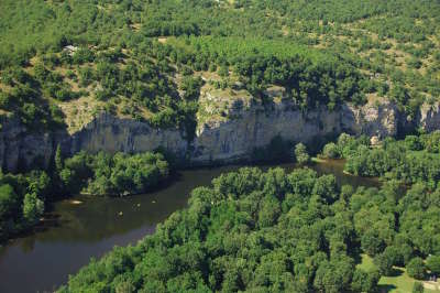 Gluges route touristique de pierre et d eau guide touristique du lot midi pyrenee