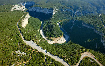 Gorges de l ardeche grand site de france routes touristiques de ardeche guide du tourisme du rhone alpes