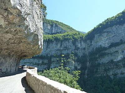 Gorges de la bourne routes touristiques de isere guide du tourisme de rhone alpes