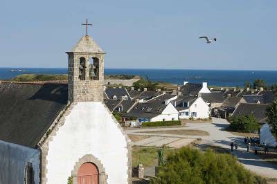 Hoedic le village vue de l eglise routes touristiques dans le morbihan guide du tourisme en bretagne