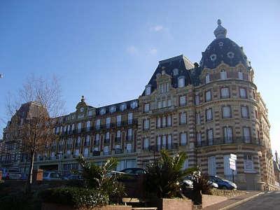 Houlgate grand hotel routes touristiques du calvados guide touristique de normandie