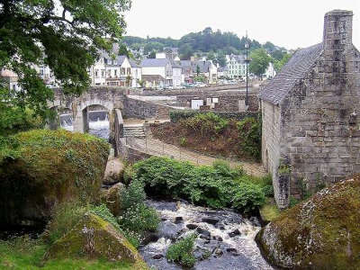 Huelgoat routes touristiques dans le finistere guide du tourisme en bretagne