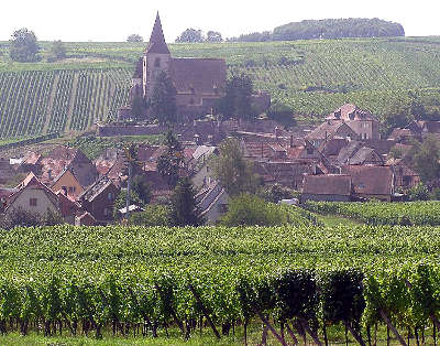 Hunawihr et son eglise fortifiee routes touristiques du haut rhin guide du tourisme alsace