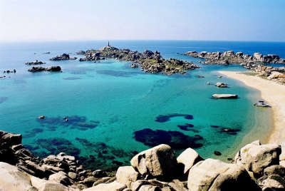 Iles lavezzi reserve naturelle routes touristiques en corse du sud guide du tourisme de la corse