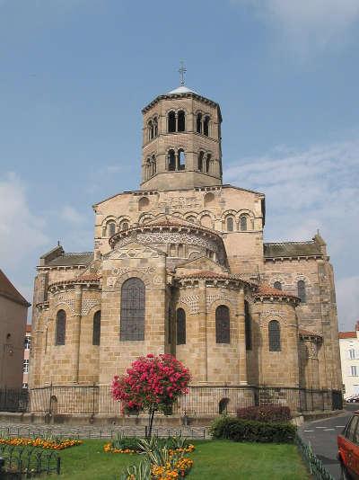 Issoire l eglise saint austremoine plus beau detours routes touristiques du puy de dome guide touristique de l auvergne