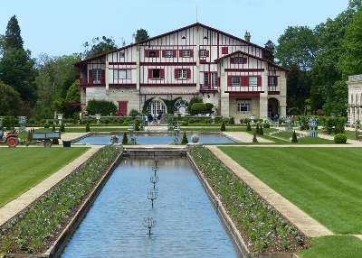 Jardins de la villa arnaga combo les bains jardin remarquable routes touristiques pyrenees atlantiques guide du tourisme nouvelle aquitaine