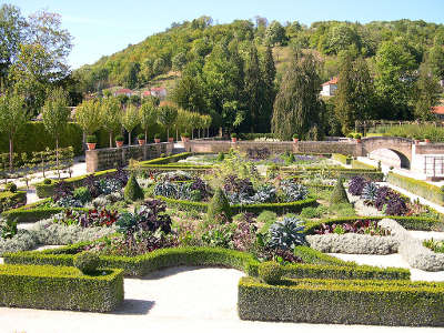 Joinville petite cite de caractere chateau du grand jardin le parc d inspiration renaissance routes touristiques dans la haute marne guide du tourisme grand est