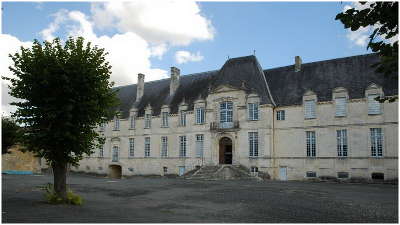 L abbaye royale de saint jean d angely route des tresors de saintonge guide du tourisme de la charente maritime