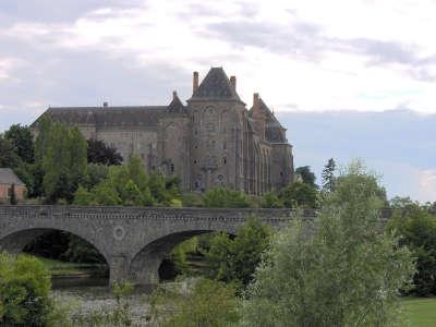 L abbaye saint pierre de solesmes routes touristiques de la sarthe du tourisme du pays de la loire