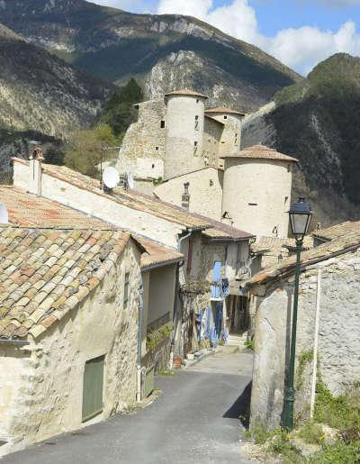 La charce routes touristiques de la drome guide touristique de rhone alpes