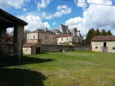 La fosse de tigne chateau des roches route des vins d anjou patrimoine du haut layon guide du tourisme de maine et loire