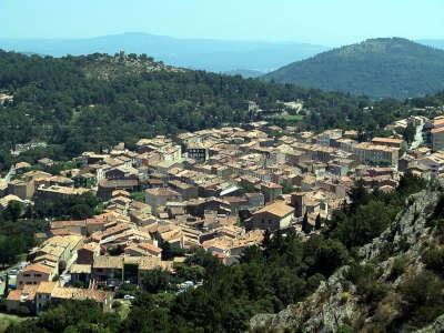 La garde freinet cite de caractere vue depuis le fort routes touristiques du var guide touristique de la provence alpes cote d azur