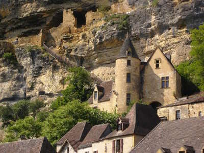 La roque gageac plus beaux villages de france routes touristiques de la dordogne guide touristique de nouvelle aquitaine