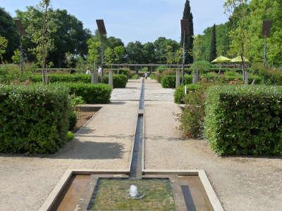 Jeux pour enfants Parc Cravéro à Le Pradet - Hyères Tourisme