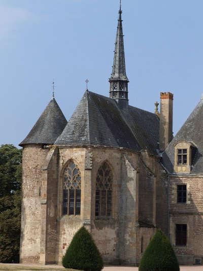 Lapalisse petite cite de caractere chevet de la chapelle saint leger du chateau de la palice routes touristiques de l allier guide touristique de l auvergne