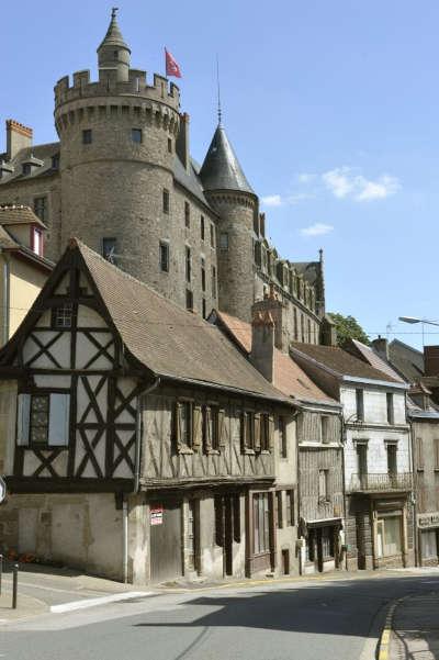 Lapalisse petite cite de caractere routes touristiques de l allier guide touristique de l auvergne