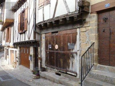 Laroquebrou petite cite de caractere maison a colombage routes touristiques du cantal guide touristique de l auvergne