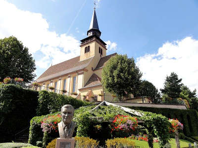 Lauterbourg eglise de la sainte trinite route du rhin guide touristique du bas rhin alsace