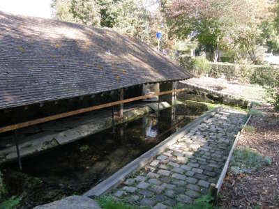 Lavoir dans le parc naturel regional oise pays de france guide touristique de l oise picardie