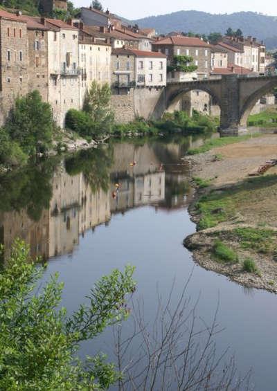 Lavoute chilhac routes touristiques de la haute loire guide touristique de l auvergne