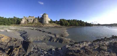 Le chateau du guildo les routes touristiques dans les cotes d armor guide du tourisme en bretagne