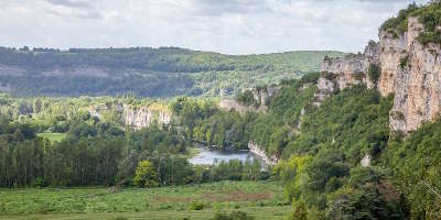 Le parc naturel regional des causses du quercy guide touristique du lot midi pyrenees