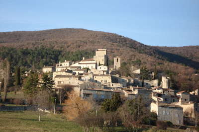 Le poet laval plus beau village village perche routes touristiques de la drome guide touristique rhone alpes