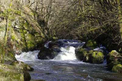 Le saut du chalard parc naturel regional perigord limousin guide du tourisme