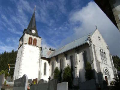 Les gets eglise de la nativite de marie routes touristiques de haute savoie guide du tourisme de rhone alpes