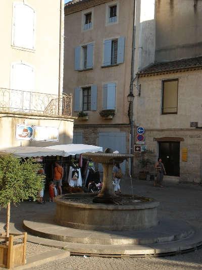 Les vans village de caractere place du marche les routes touristiques de l ardeche guide du tourisme rhone alpes