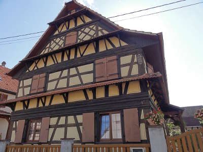Lipsheim ferme xviiie 47 rue du general de gaulle route de la choucroute alsace guide du tourisme du bas rhin