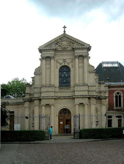 Lisieux chapelle du carmel routes touristiques du calvados guide touristique de normandie