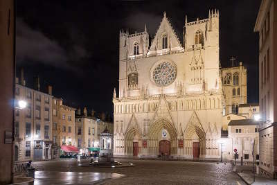 Lyon la cathedrale saint jean routes touristiques du rhone guide du tourisme rhone alpes