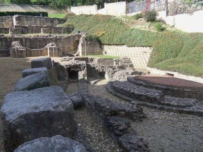 Lyon thermes romain route touristique du rhone guide du tourisme de rhone alpes