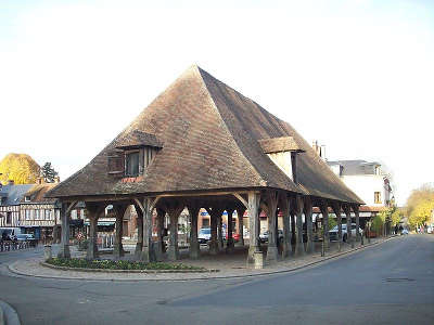 Lyons la foret plus beaux villages les halles routes touristique de eure guide du tourisme normandie