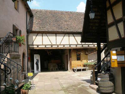 Maison du val de ville musee local route des eaux de vie guide du tourisme du bas rhin alsace