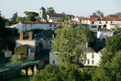 Mallievre petite cite de caractere vue generale du village routes touristiques de vendee guide du tourisme du pays de la loire