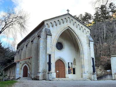 Marsanne chapelle notre dame de fresneau et ses canons routes touristiques de la drome guide touristique de rhone alpes