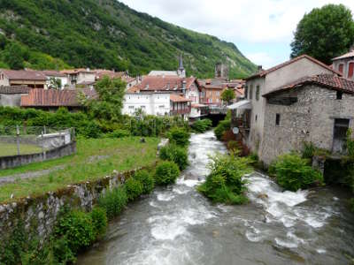 Mauleon sur la route de la soule la mysterieuse les routes touristiques pyrenees atlantiques guide du tourisme nouvelle aquitaine