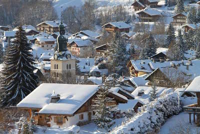 Megeve sous la neige routes touristiques de haute savoie guide du tourisme de rhone alpes