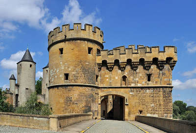 Metz ville d art et d histoire la porte des allemands routes touristiques de la moselle guide du tourisme de lorraine