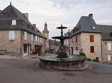 Meymac plus beau detours de france la fontaine aux lions routes touristique de la correze guide touristique du limousin