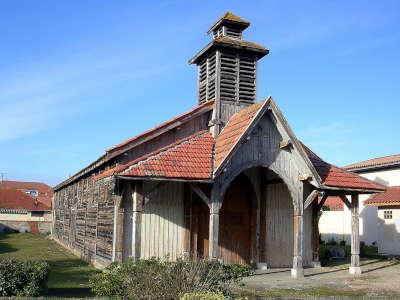 Mimizan ancienne chapelle en bois construite en 1896 dite chapelle a la mer route touristique des landes guide touristique de l aquitaine