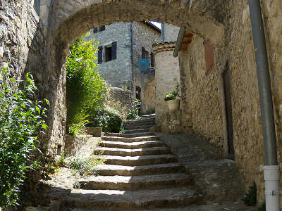 Mirmande plus beau village village perche ruelle routes touristiques de la drome guide touristique rhone alpes