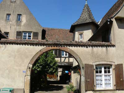 Mittelbergheim ancienne maison vigneronne plus beaux village de france tourisme bas rhin alsace