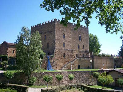 Mont de marsan le donjon lacataye qui abrite le musee despiau wlerick routes touristiques des landes guide du tourisme de la nouvelle aquitaine