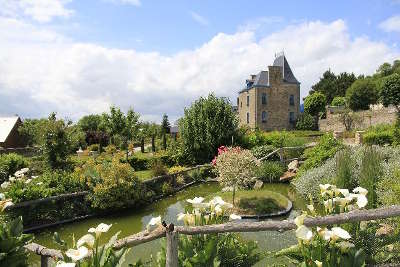 Mont dol en bretagne routes touristiques dans l ille et vilaine guide du tourisme en bretagne